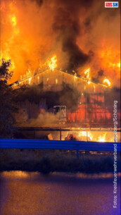 Großbrand in Henstedt-Ulzburg - 2 Personen gerettet - Mehr als 20 Kälber getötet