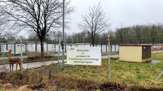 "500 zusätzliche Plätze - Das Land muss Bad Segeberg bei Flüchtlingsunterkunft endlich unterstützen"