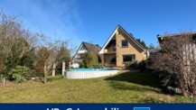 Einfamilienhaus mit Vollkeller, Pool und attraktivem Außenbereich